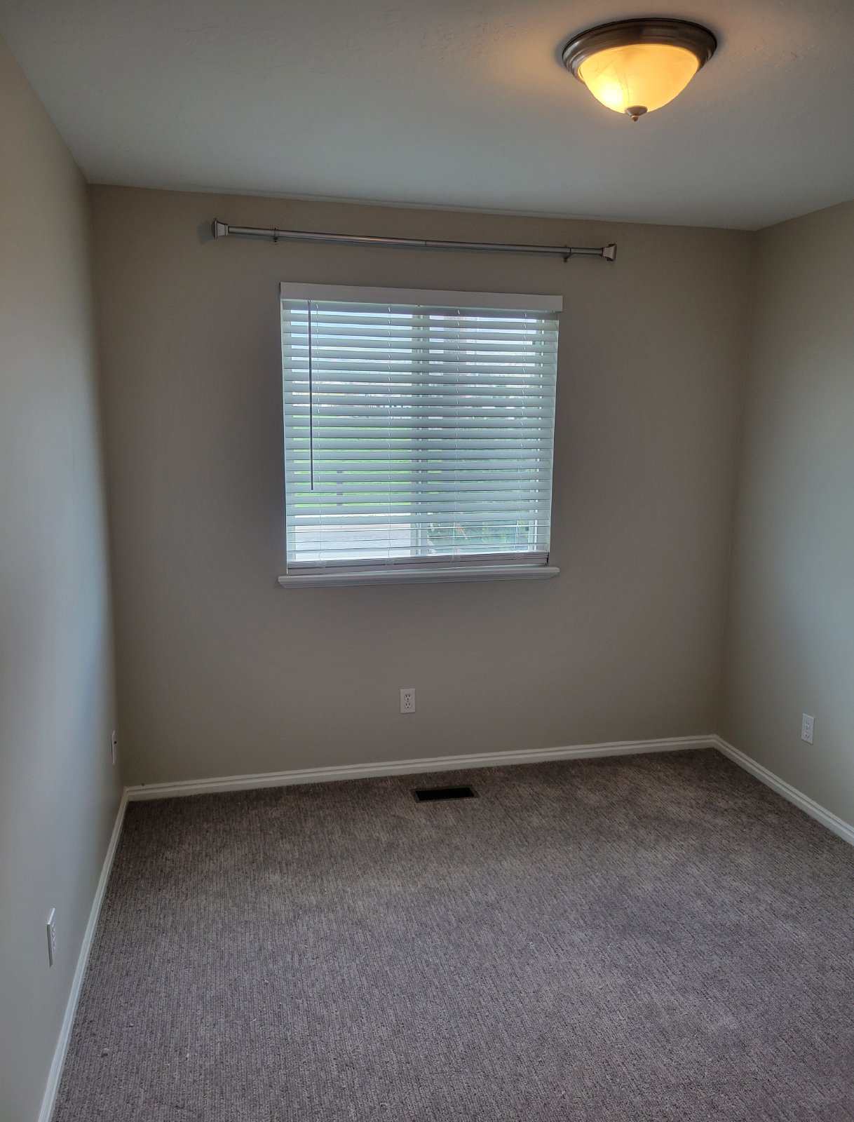 3 Bedroom Harrisville Townhouse! property image