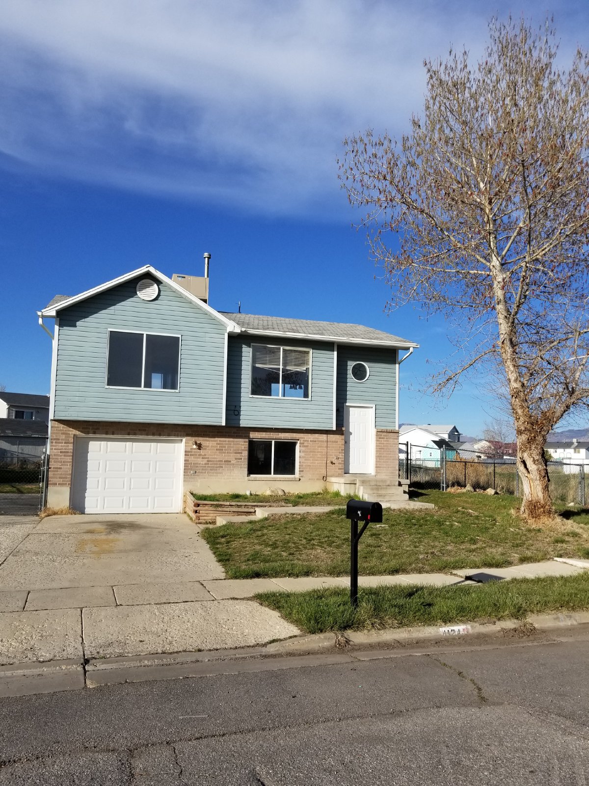 3 Bedroom Roy Home! property image