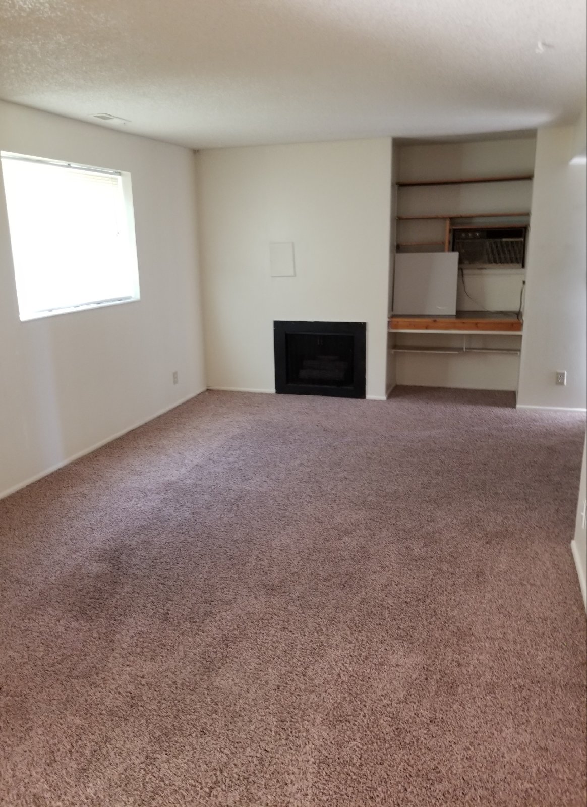 1 Bedroom Roy Condo! property image