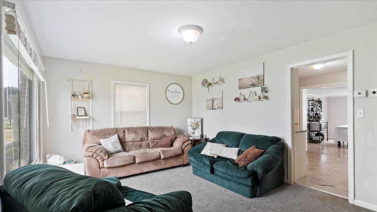 4 Bedroom Rambler Home! property image