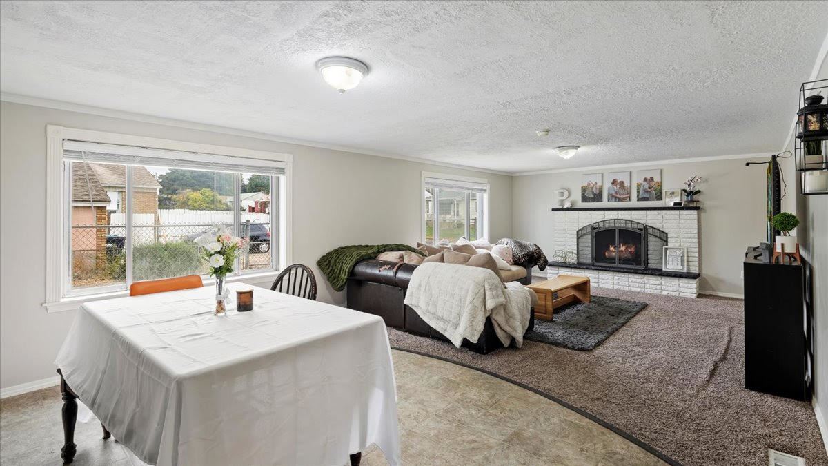 4 Bedroom Rambler Home! property image