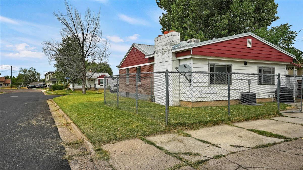 4 Bedroom Rambler Home! property image