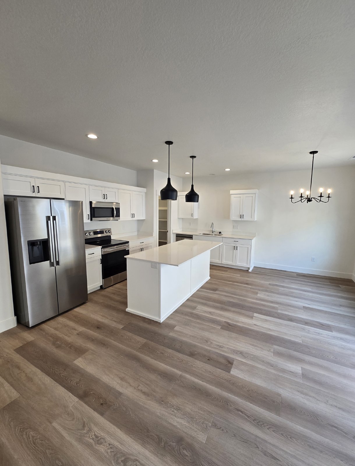 BRAND NEW WEST HAVEN TOWNHOUSE! property image