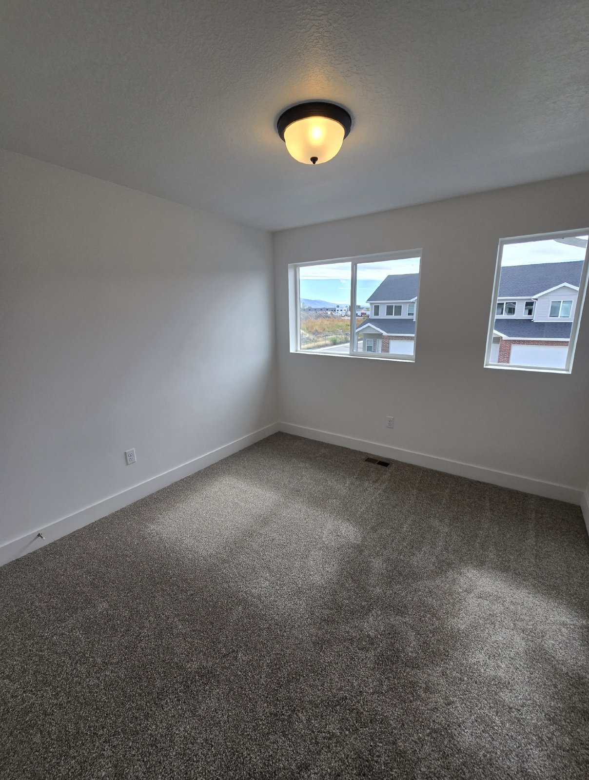 BRAND NEW WEST HAVEN TOWNHOUSE! property image