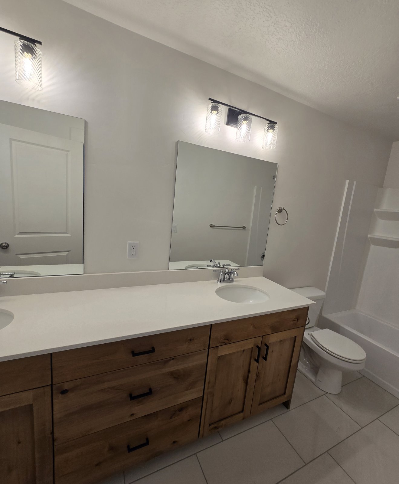 BRAND NEW WEST HAVEN TOWNHOUSE! property image