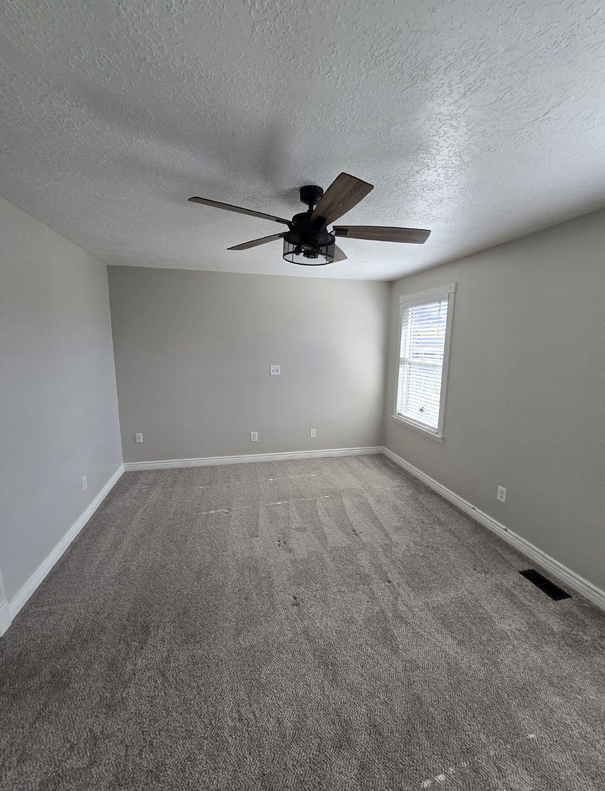 Layton Short Term Lease property image