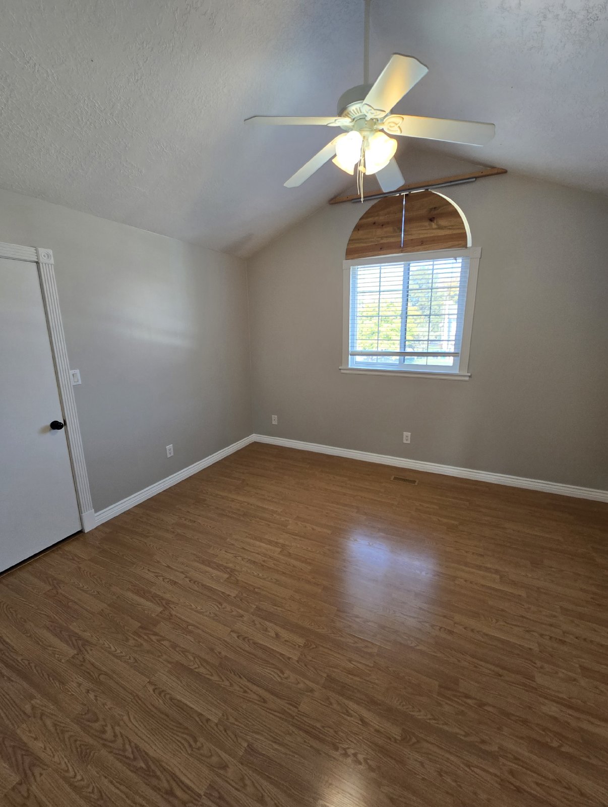 Layton Short Term Lease property image