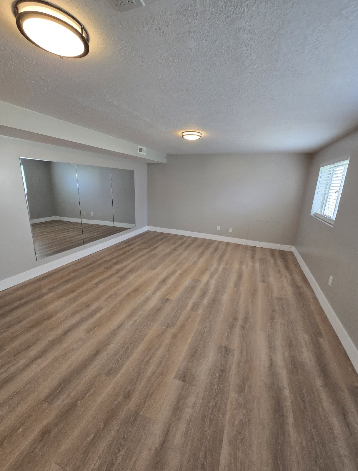 Layton Short Term Lease property image