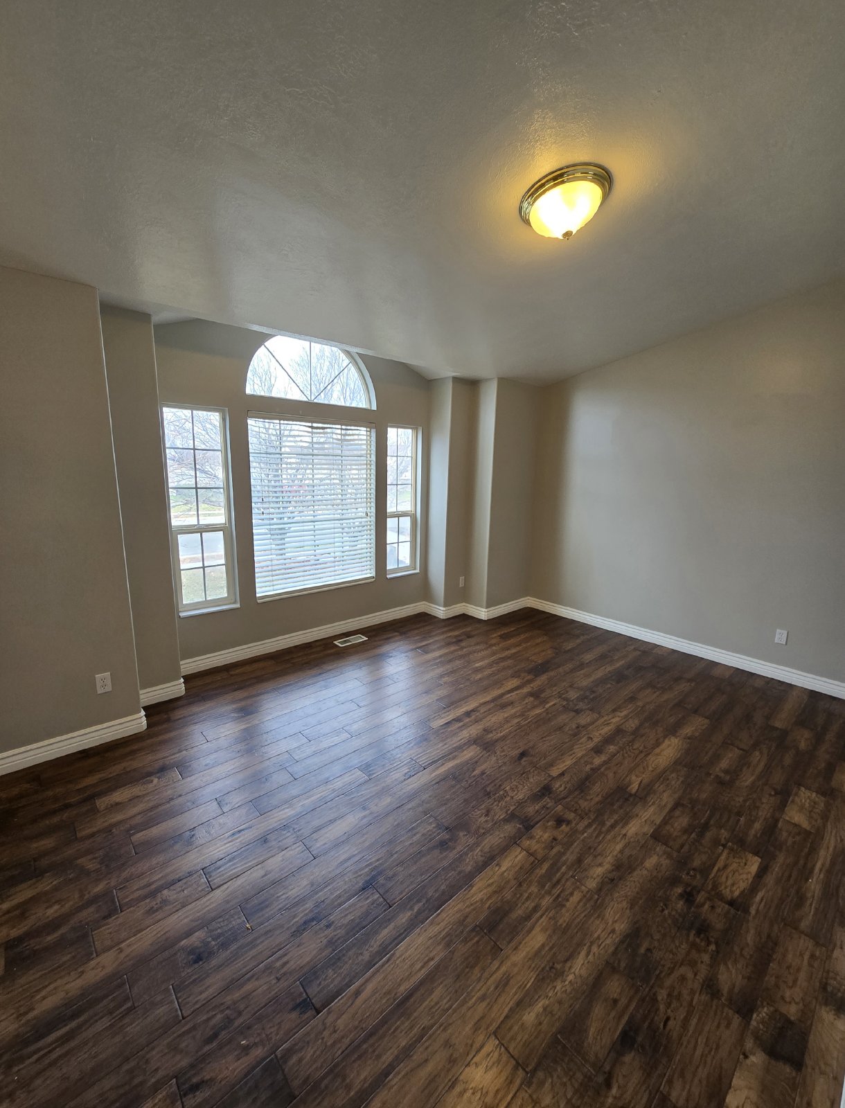 5 Bedroom Clinton Home! property image