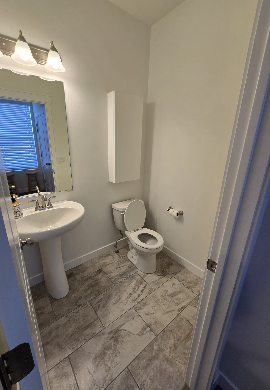 Fully Furnished Layton Townhouse! property image