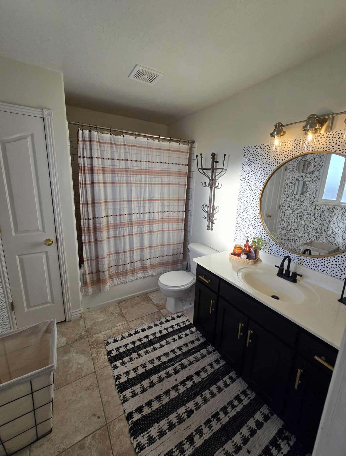 4 Bedroom Roy Home! property image