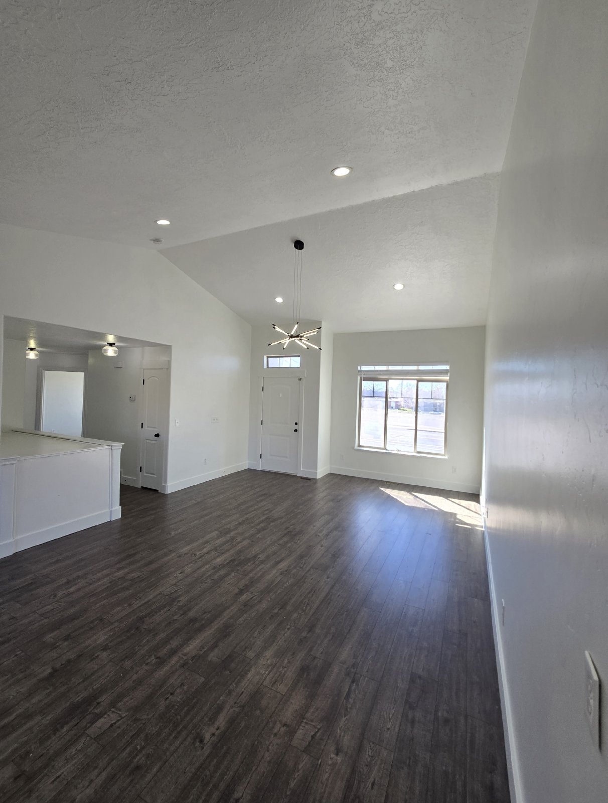 Newly Updated 3 Bedroom Duplex! property image