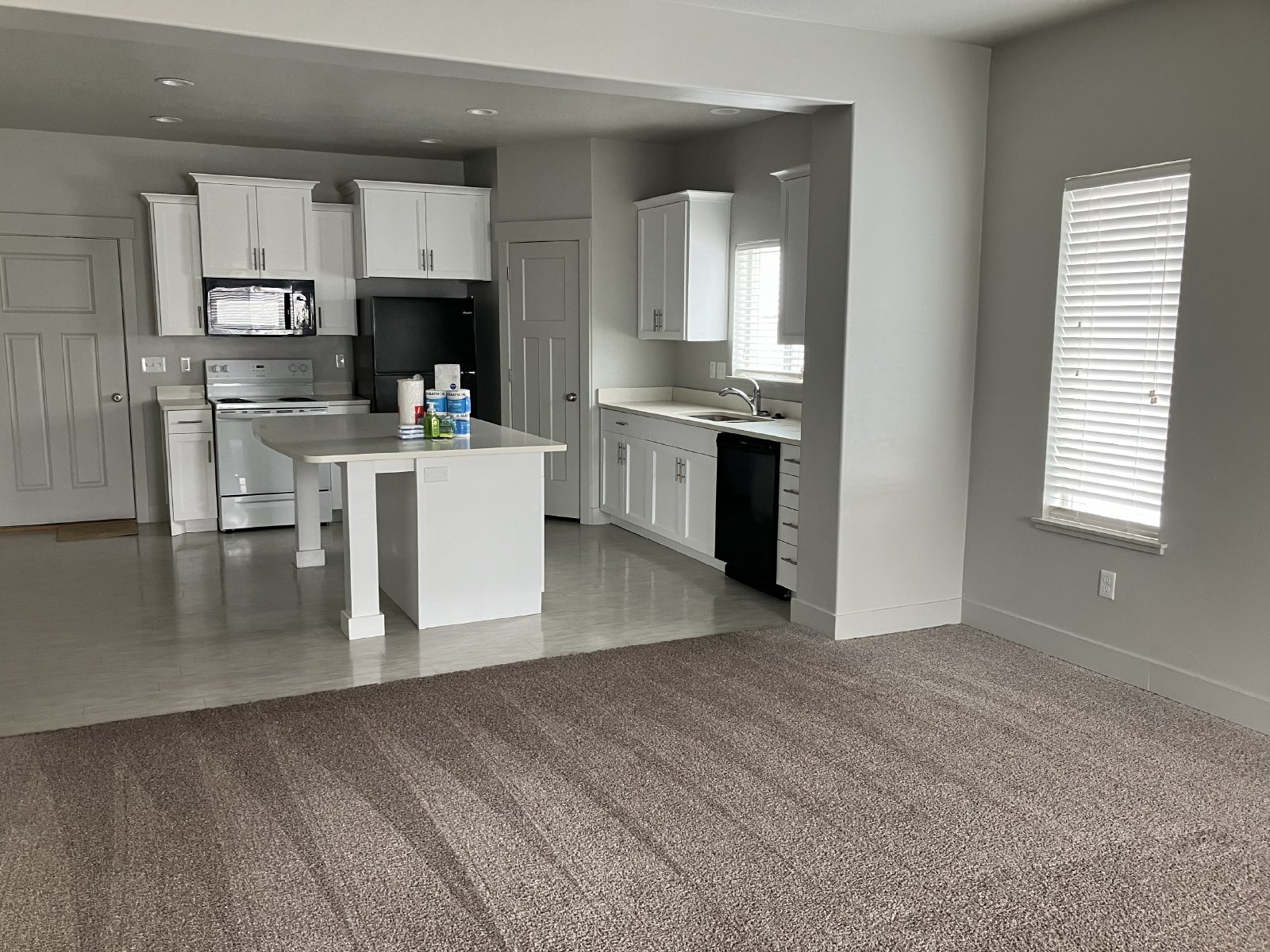 3 Bedroom Home in Logan! property image