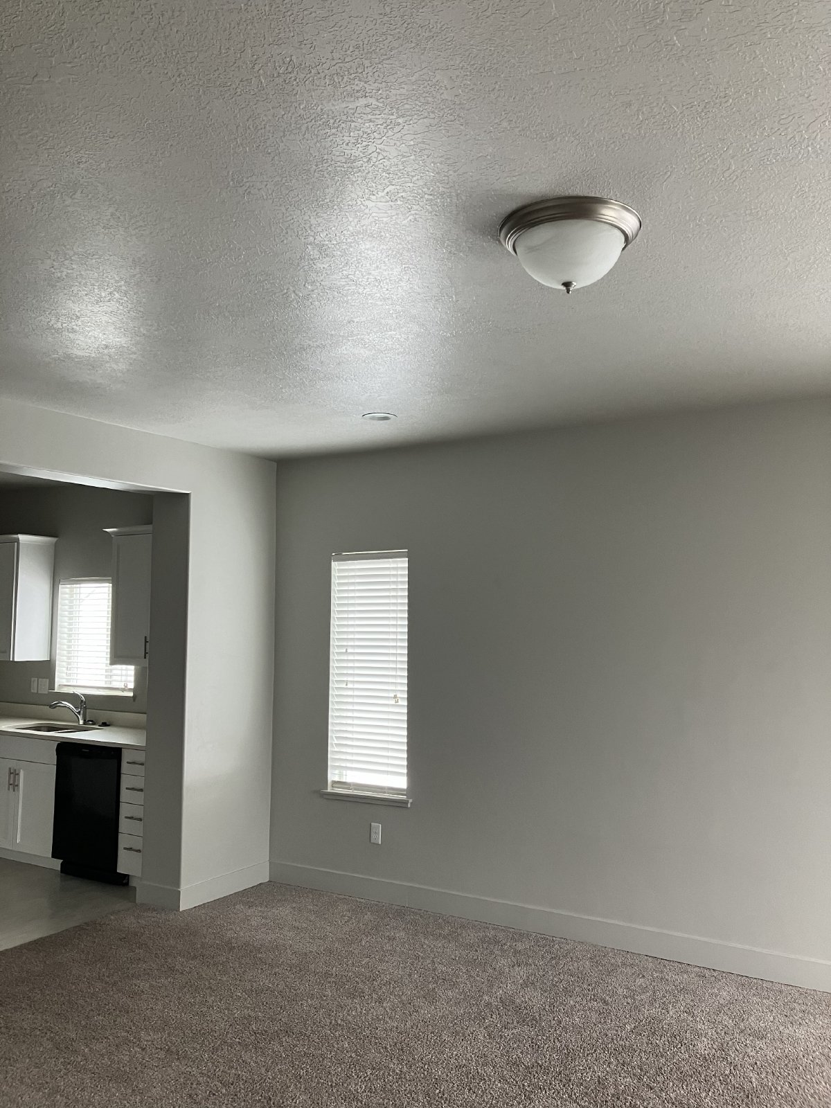 3 Bedroom Home in Logan! property image