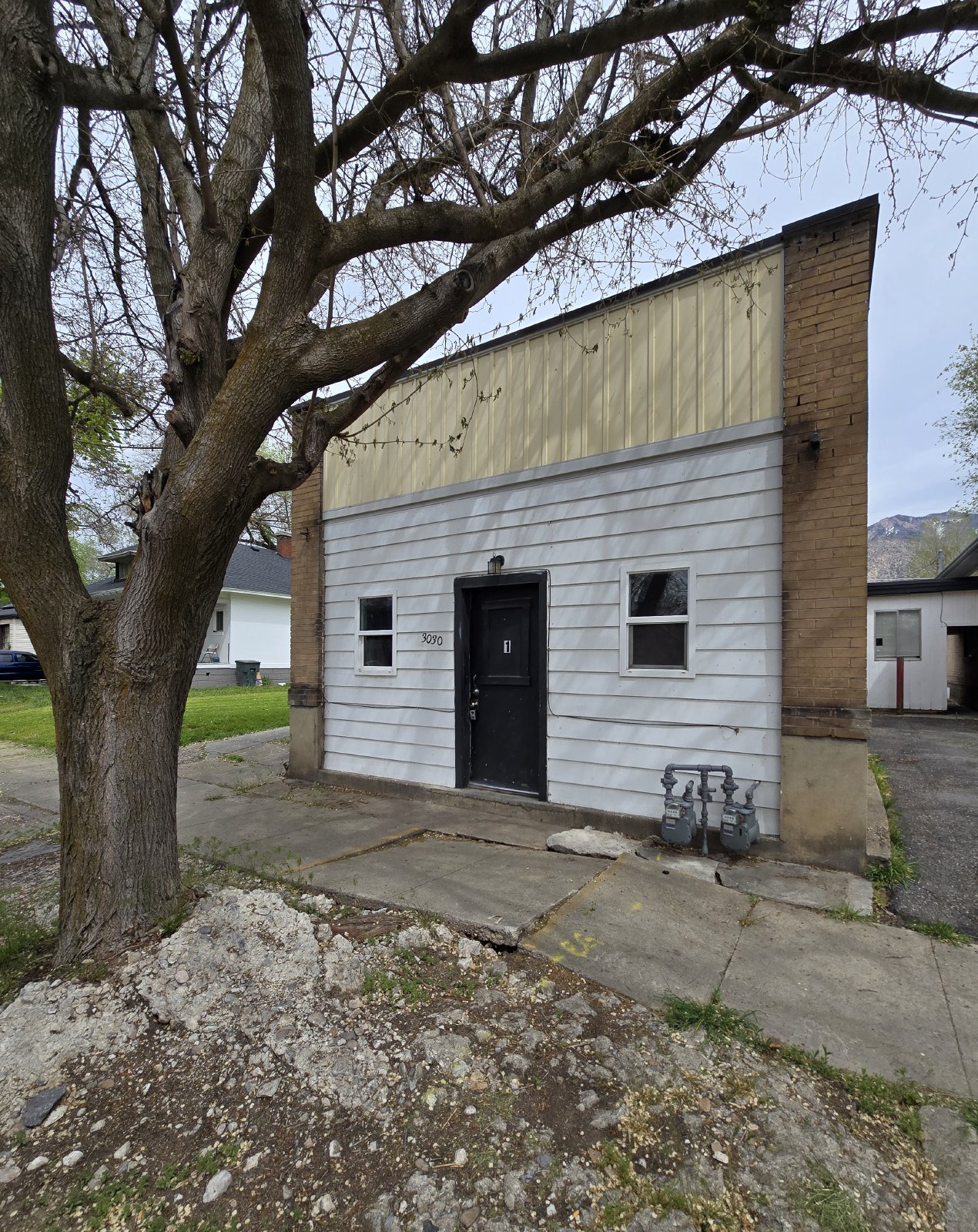 Studio Apartment Available Immediately! property image