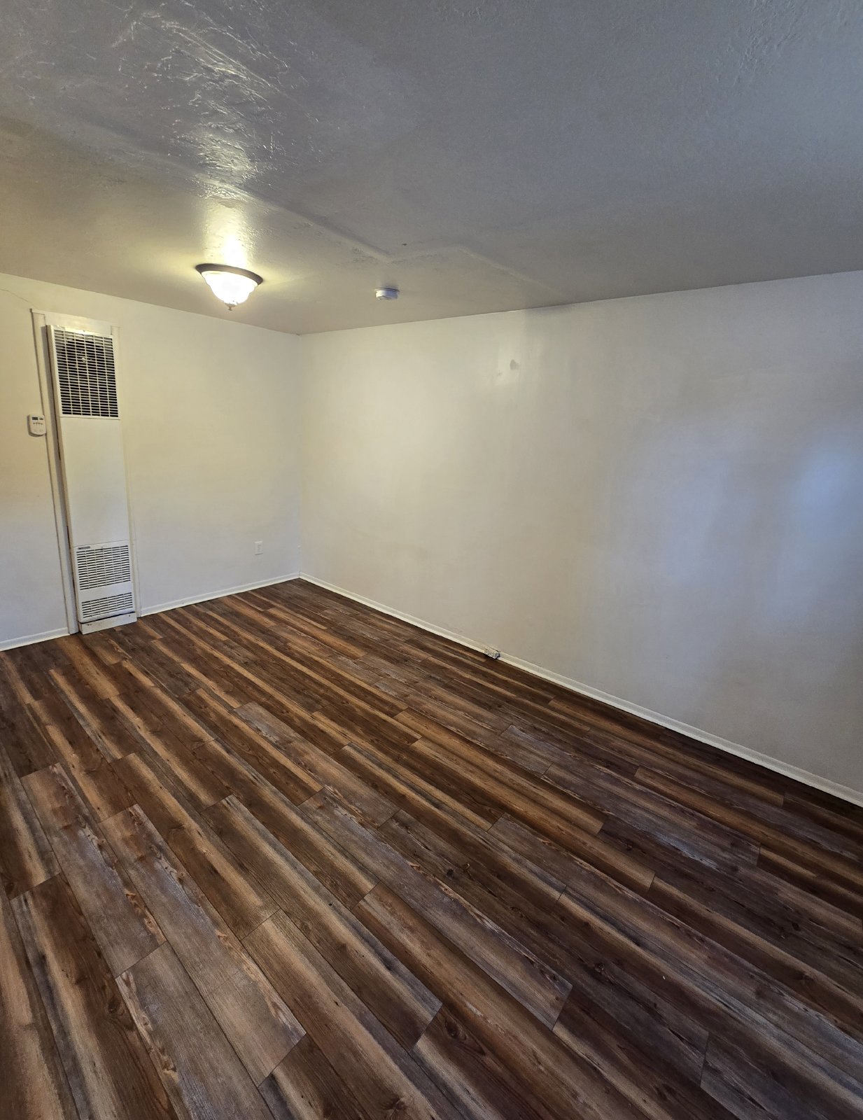 Studio Apartment Available Immediately! property image