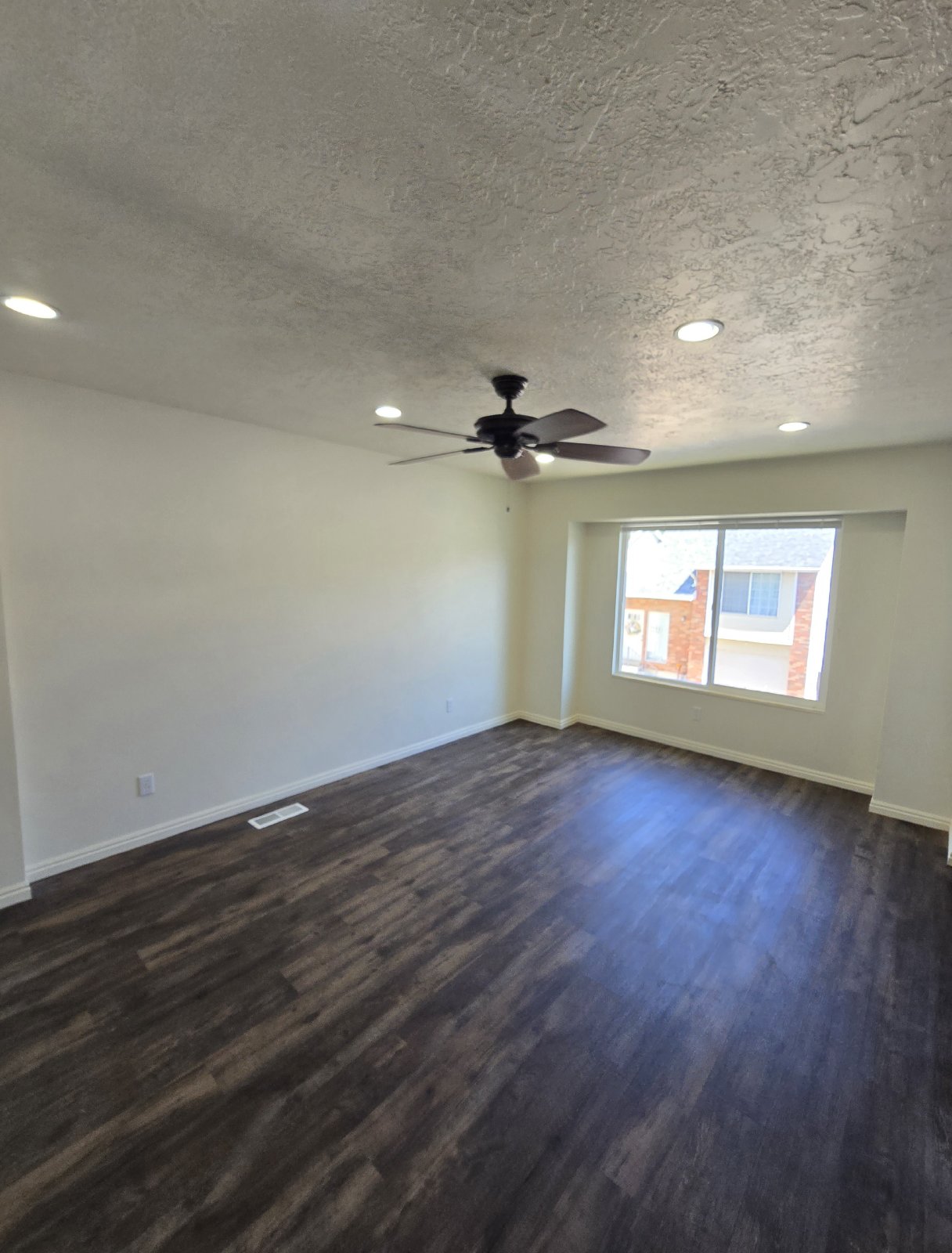 3 Bedroom Bountiful Townhouse! property image