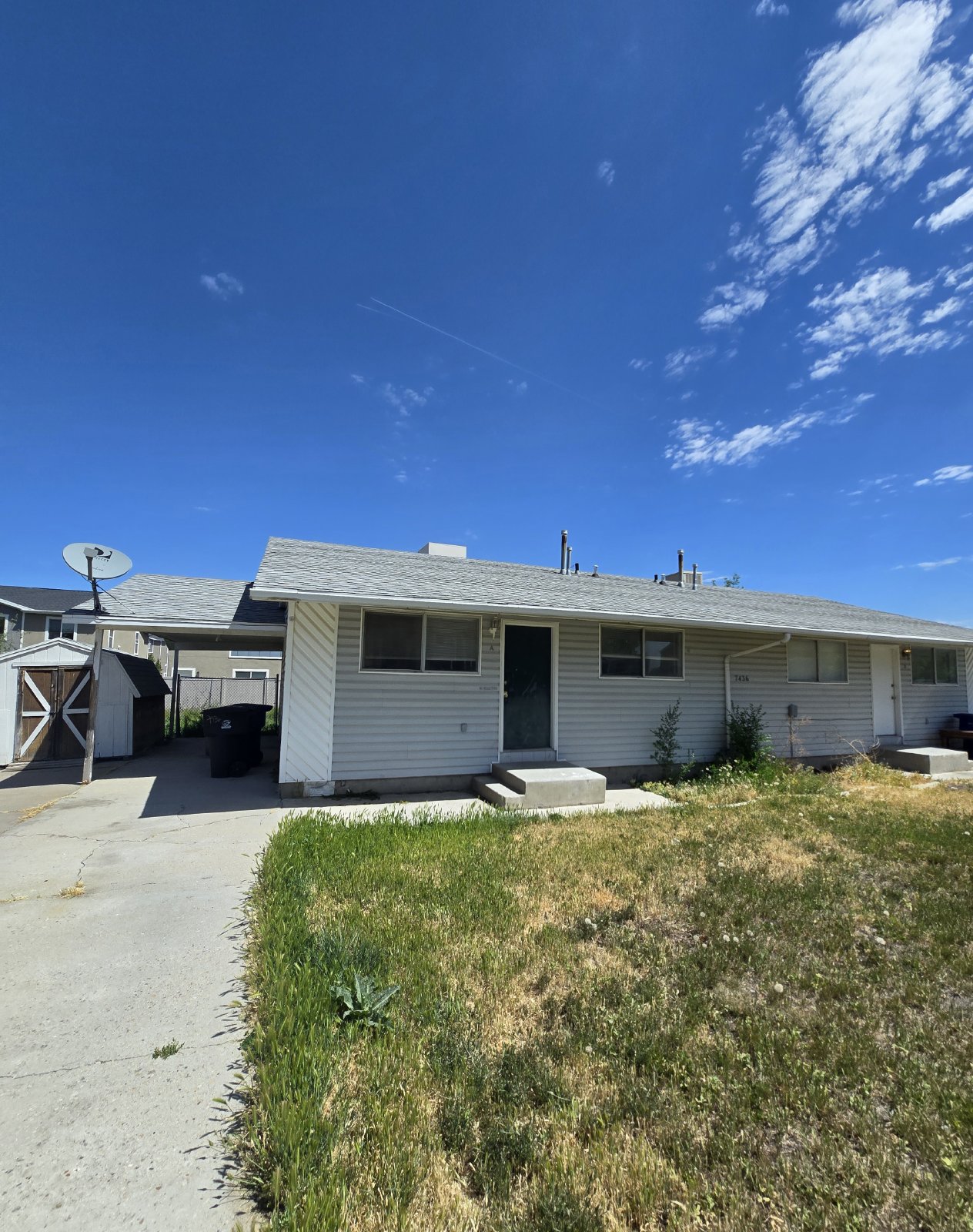 2 Bedroom, 1 Bath duplex in Magna! property image