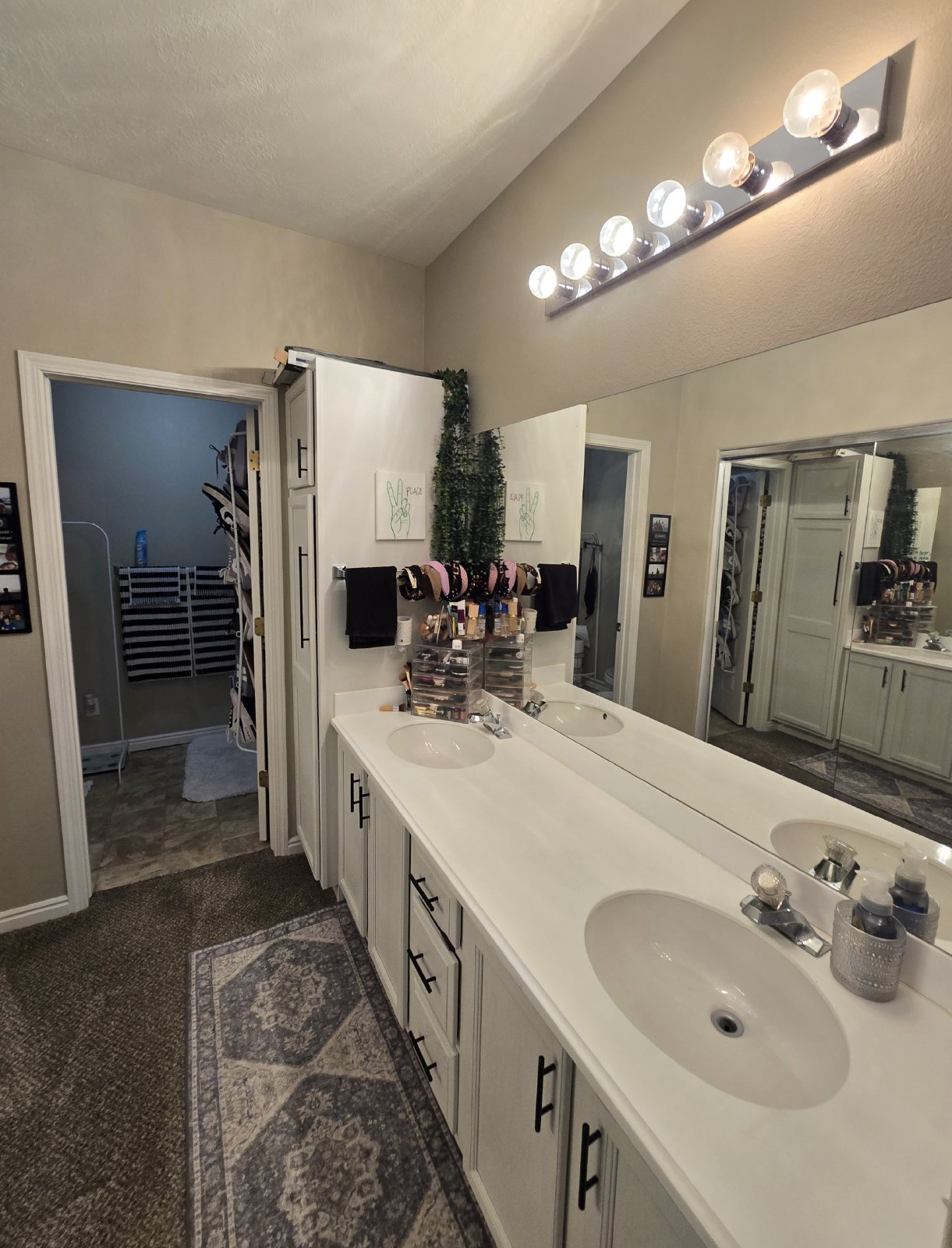 Beautiful 3 Bedroom South Salt Lake Condo! property image