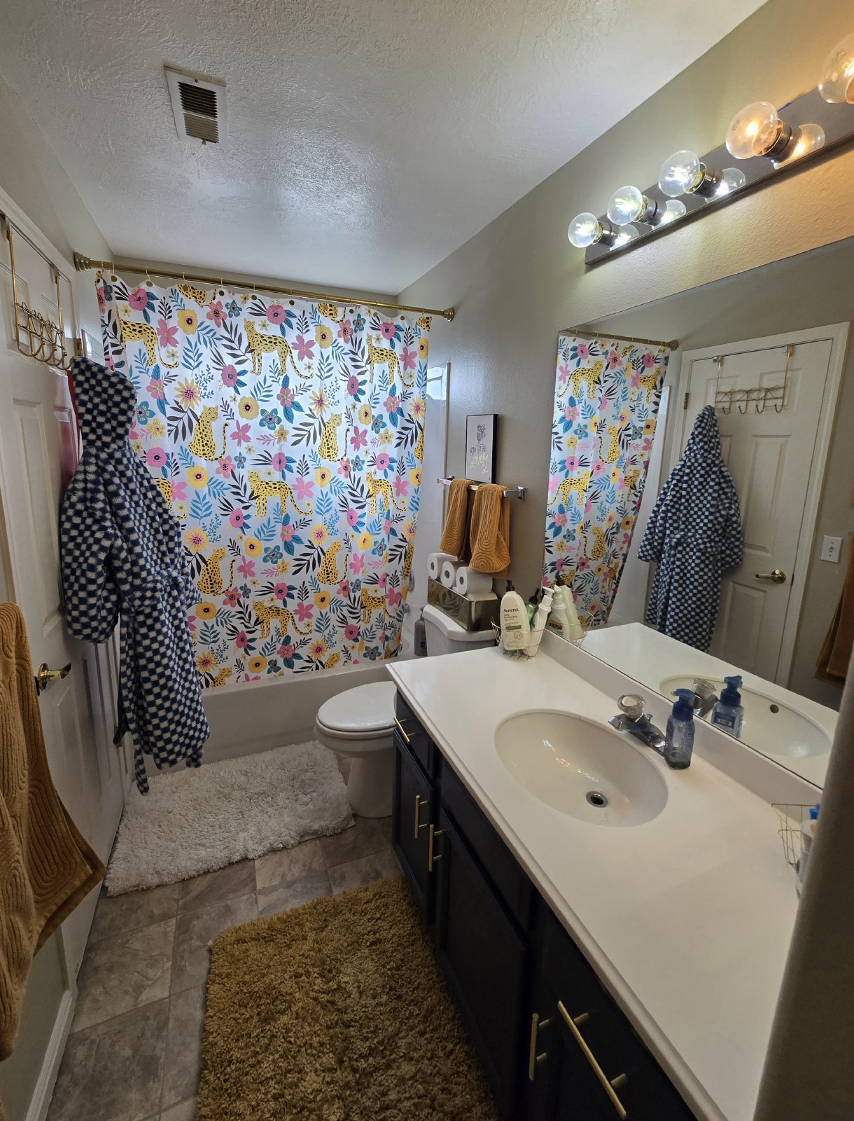 Beautiful 3 Bedroom South Salt Lake Condo! property image