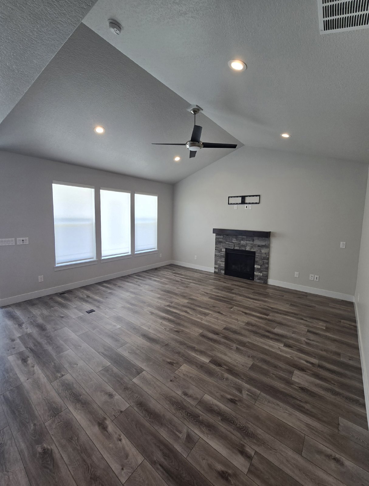4 Bedroom Mtn Green Home! property image