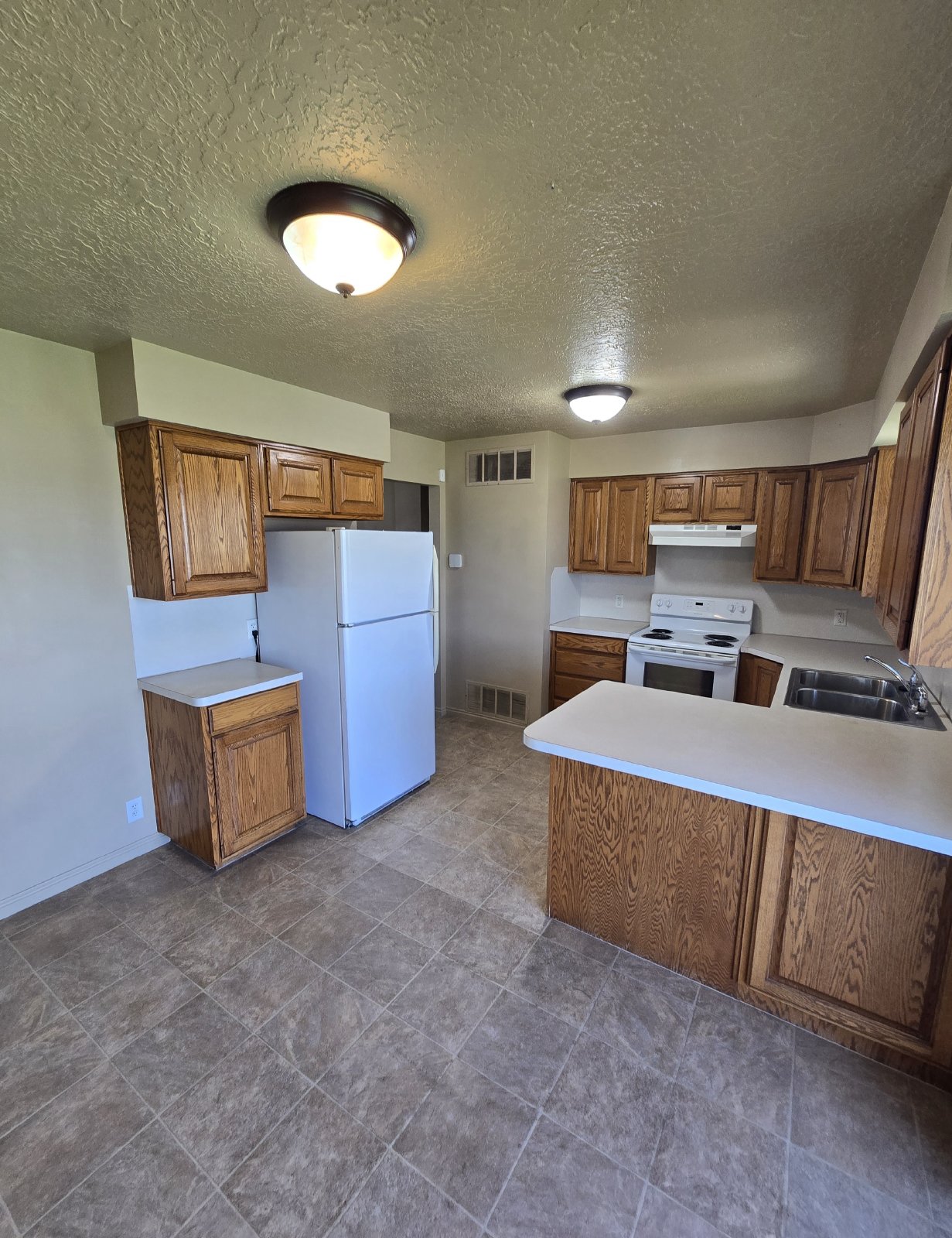 2 Bedroom Hooper Duplex property image