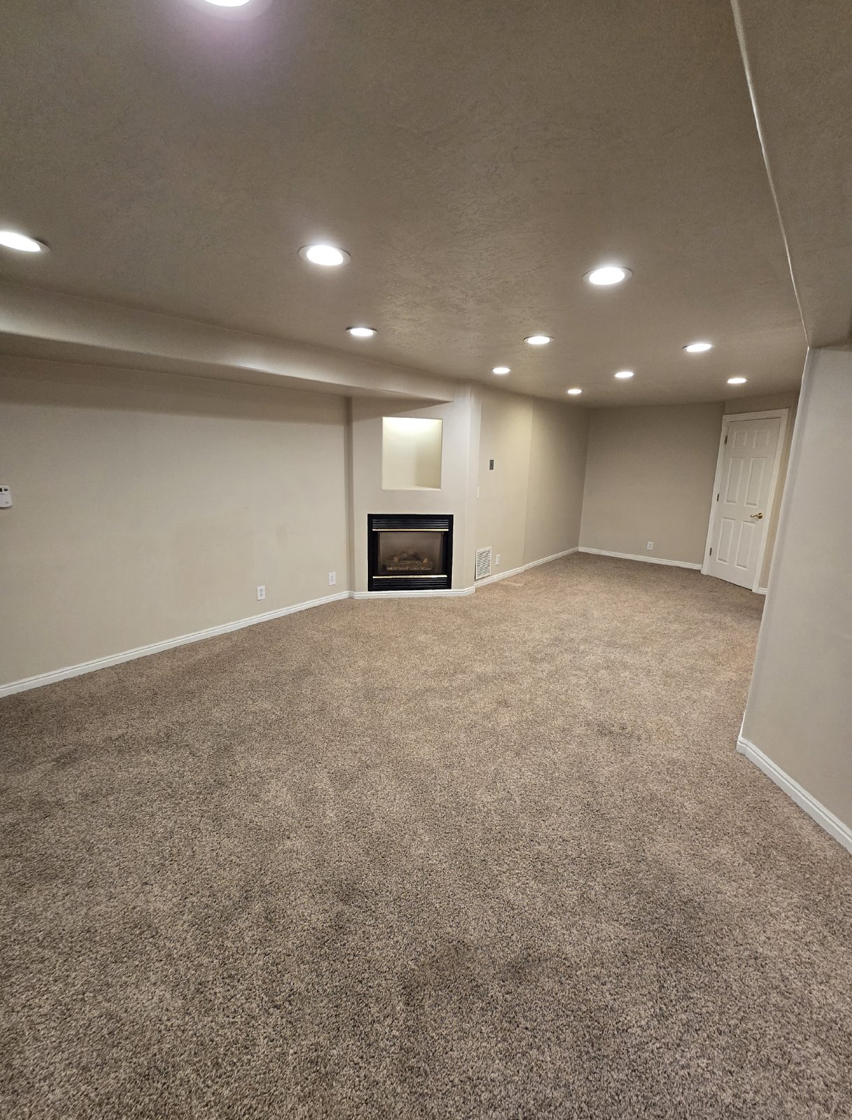 6 Bedroom Bountiful Home! property image