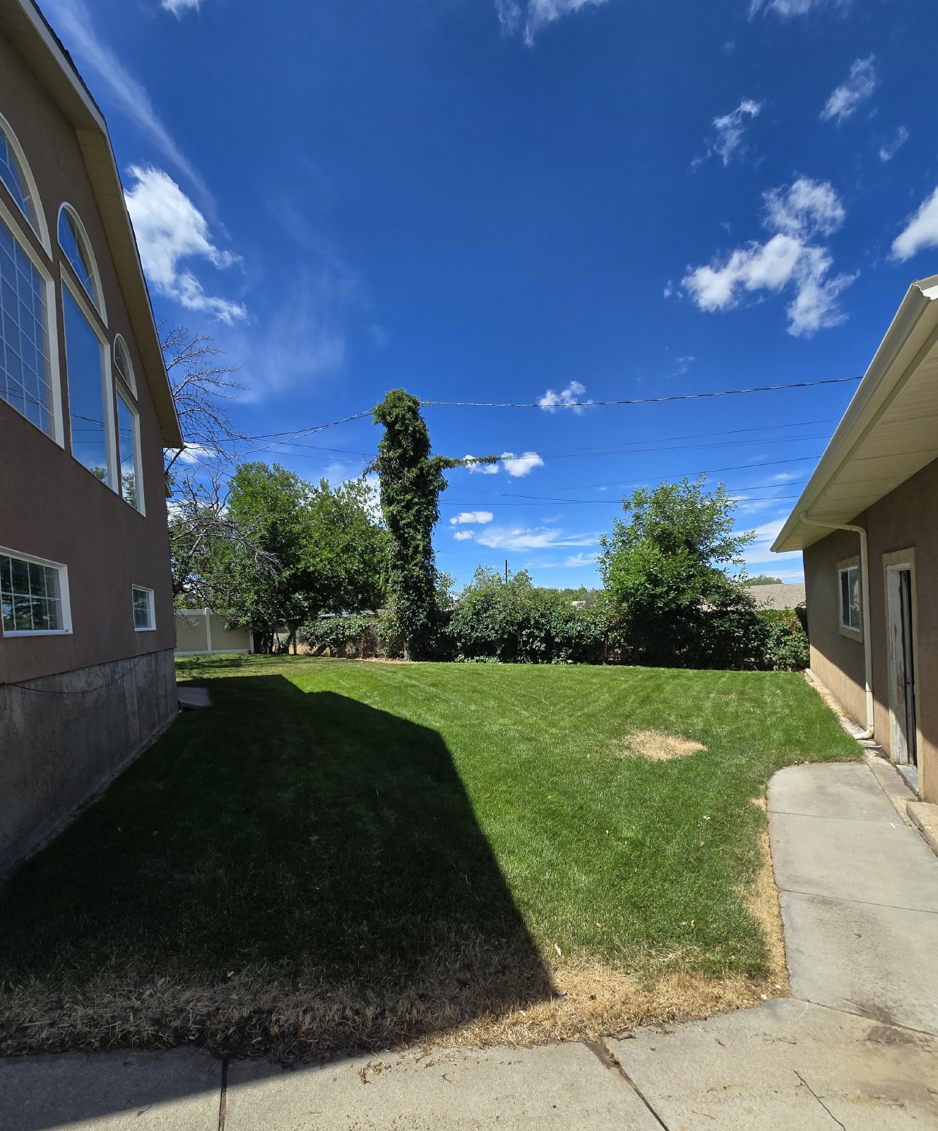 6 Bedroom Bountiful Home! property image