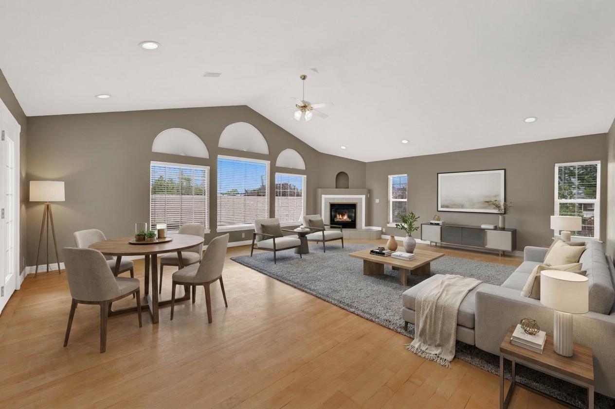 Spacious 6 Bedroom Bountiful Home! property image
