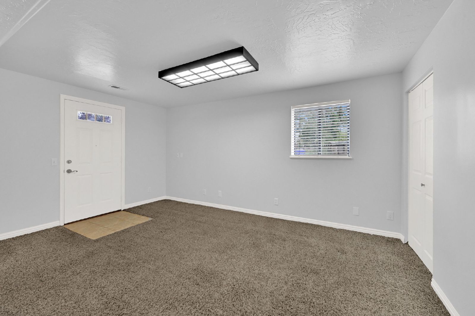 Spacious 6 Bedroom Bountiful Home! property image