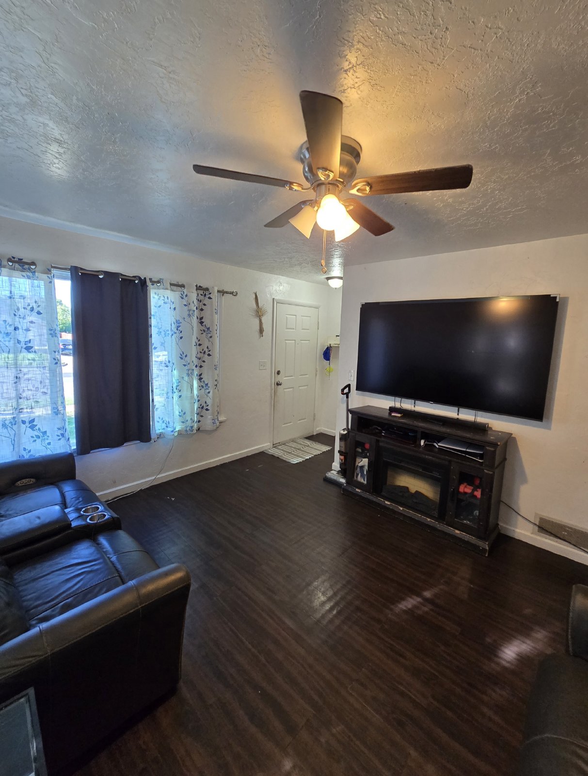 Ogden 4 bed/2 bath Triplex! property image