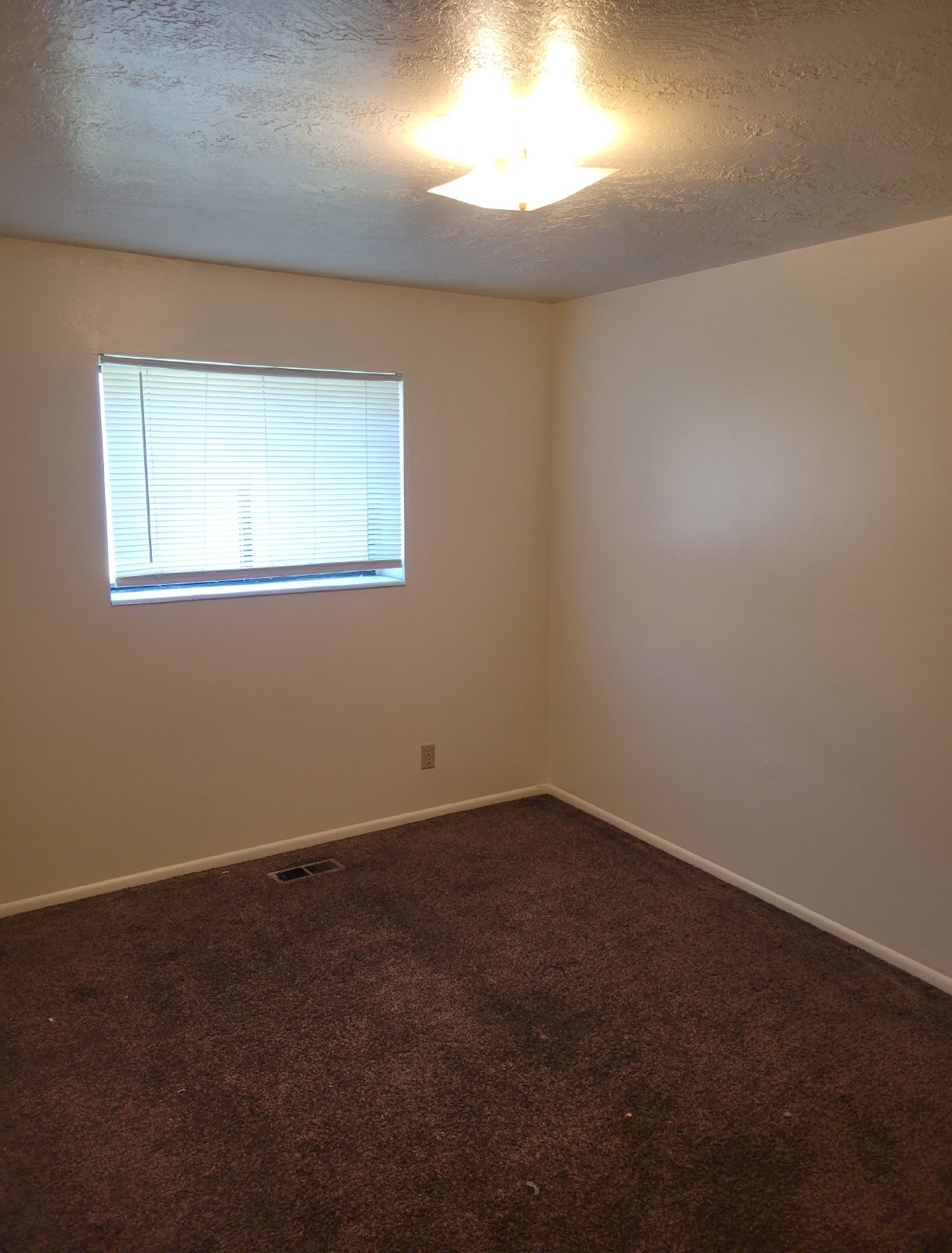 2 Bedroom Layton Multiplex! property image