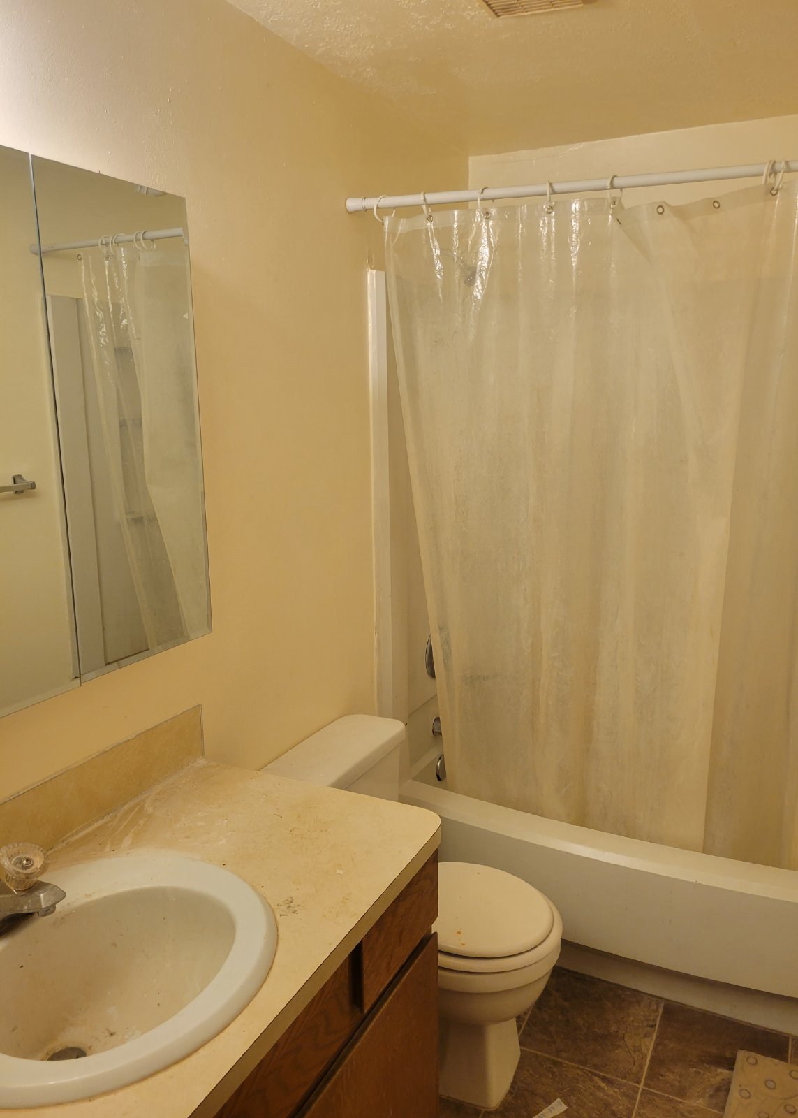 2 Bedroom Layton Multiplex! property image