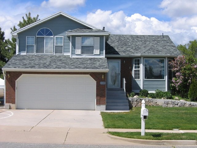 4 Bedroom Layton Home Close to HAFB! property image