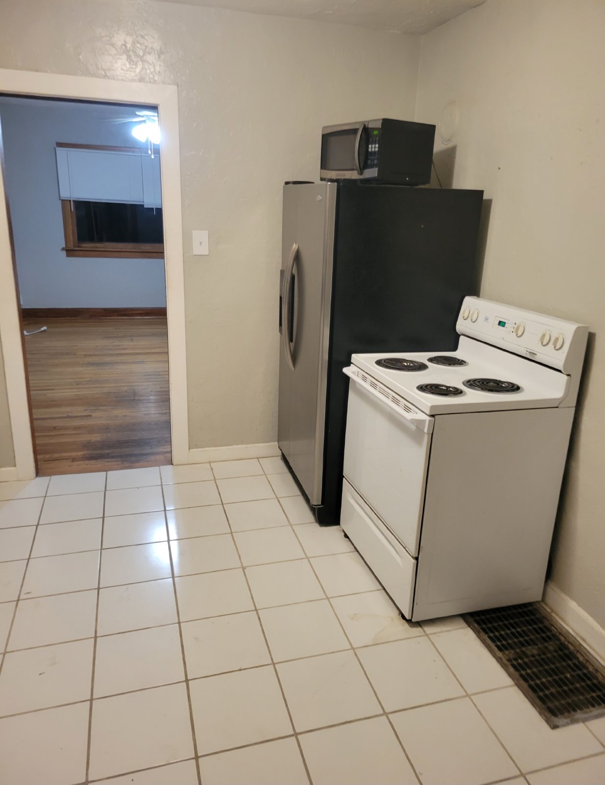 2 Bedroom SLC Upstairs Duplex property image