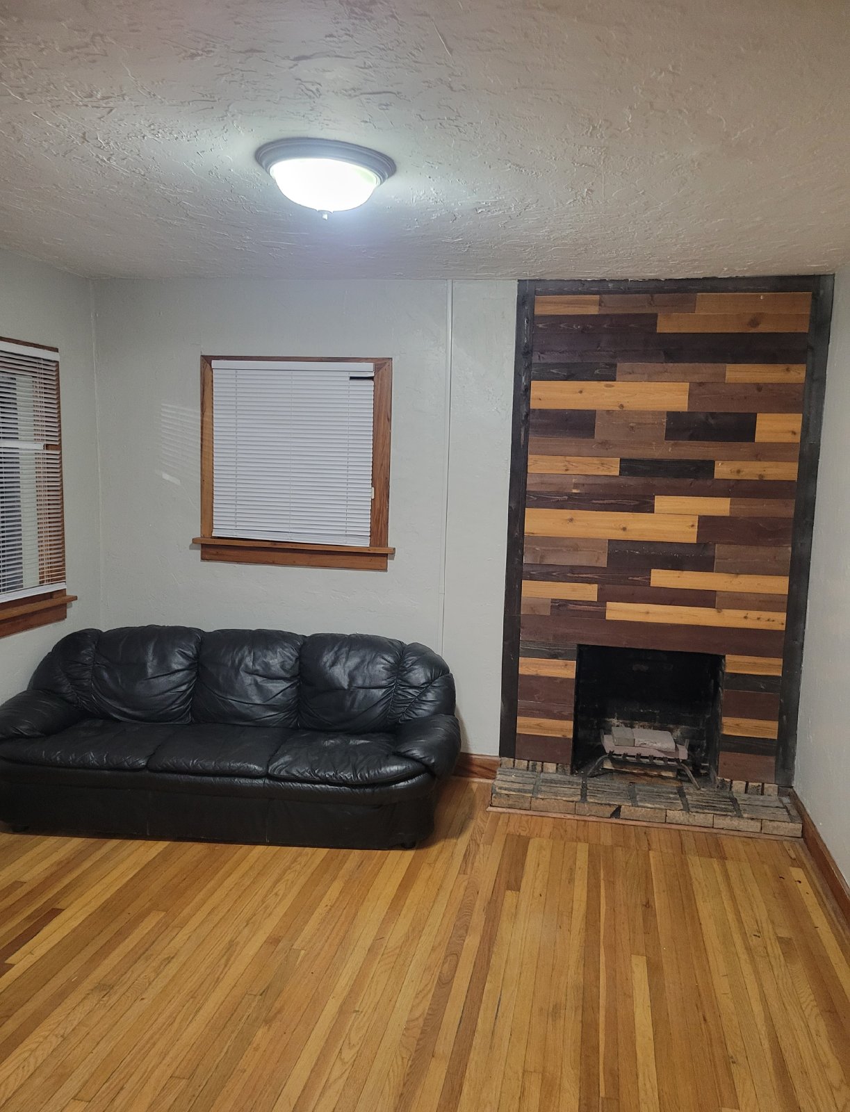 2 Bedroom SLC Upstairs Duplex property image