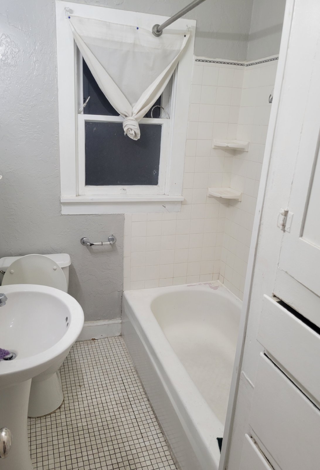 2 Bedroom SLC Upstairs Duplex property image